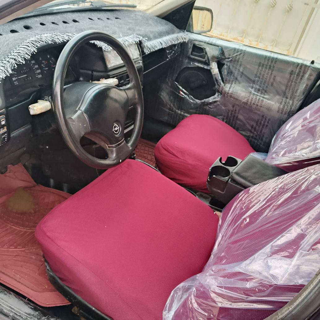 *********** ئۆپڵ ڤیکتڕا مۆدیل 1991 ئاڕم پلاستیک بە شە رت گێڕو مە کینە بە شە رت بڕاوە نیە بە شە رت مواسە فات سلایتە پاوە رە قوفڵ مە رکە زیە ئە ی بێسە ویل بیکاشۆیە کارە بای جاهیزە زۆر تۆند تۆڵە ماڵی دۆستە گە ر مشتە ری تێل بکە لە سە حردایە السليمانية, العراق
