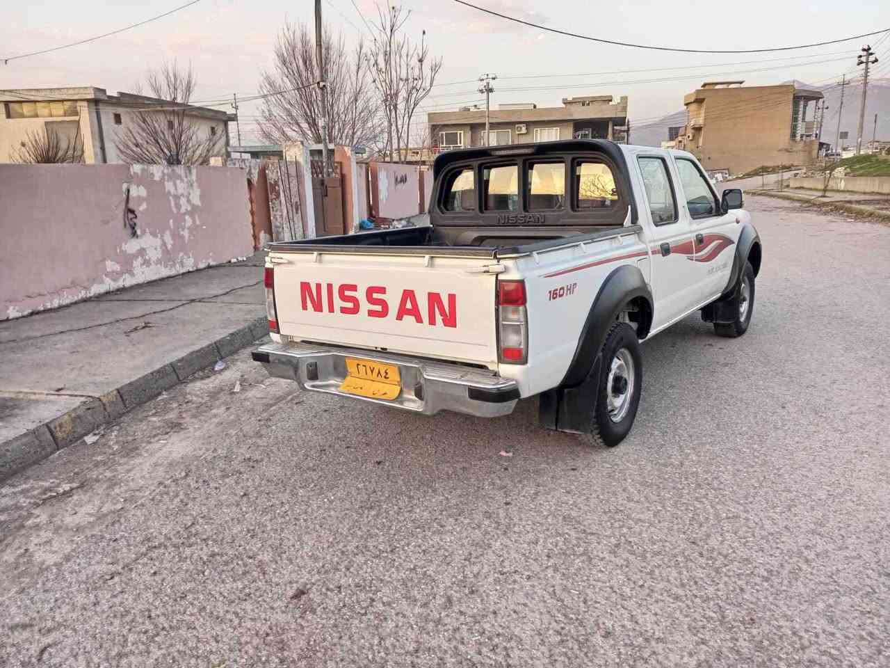 نیسان پیکاب یابانی ٢٠١٠  
نمونە لە جوانیو خاوێنی سەیارەکە زۆر توندوتۆلو بێکێشەیە یەک دینار مەسرەفی تێدانیە ماڵی دۆستە گێڕو مەکینەی نەکراوەتەو بەشەرت ئەکسلو دەبڵگێڕو گشت گیانی بەشەرت نەکراوەتەوە سەیرەکە هەموو گیانی لەسەر دەقی شەریکە ماوەتەوە  بەناوی خۆمەو سەنەوی بەسەر چوە ڕەسمی سۆ نەرەکەیم داناوە 
*********** بشدار, السليمانية
