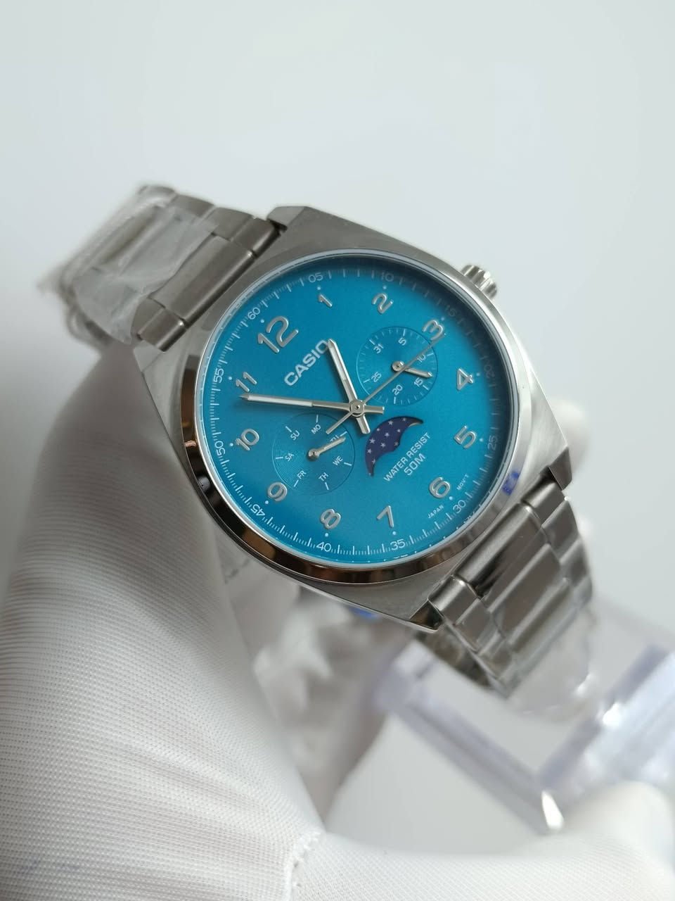CASIO original watches
الضمان 3 سنوات 

الاقطار 41 للبيبسي والباتمان

40 ملم للبلاك والكرونو گراف 

للحجز يرجى مراسلة الصفحة 

للحجز عبر الواتساب ***********
