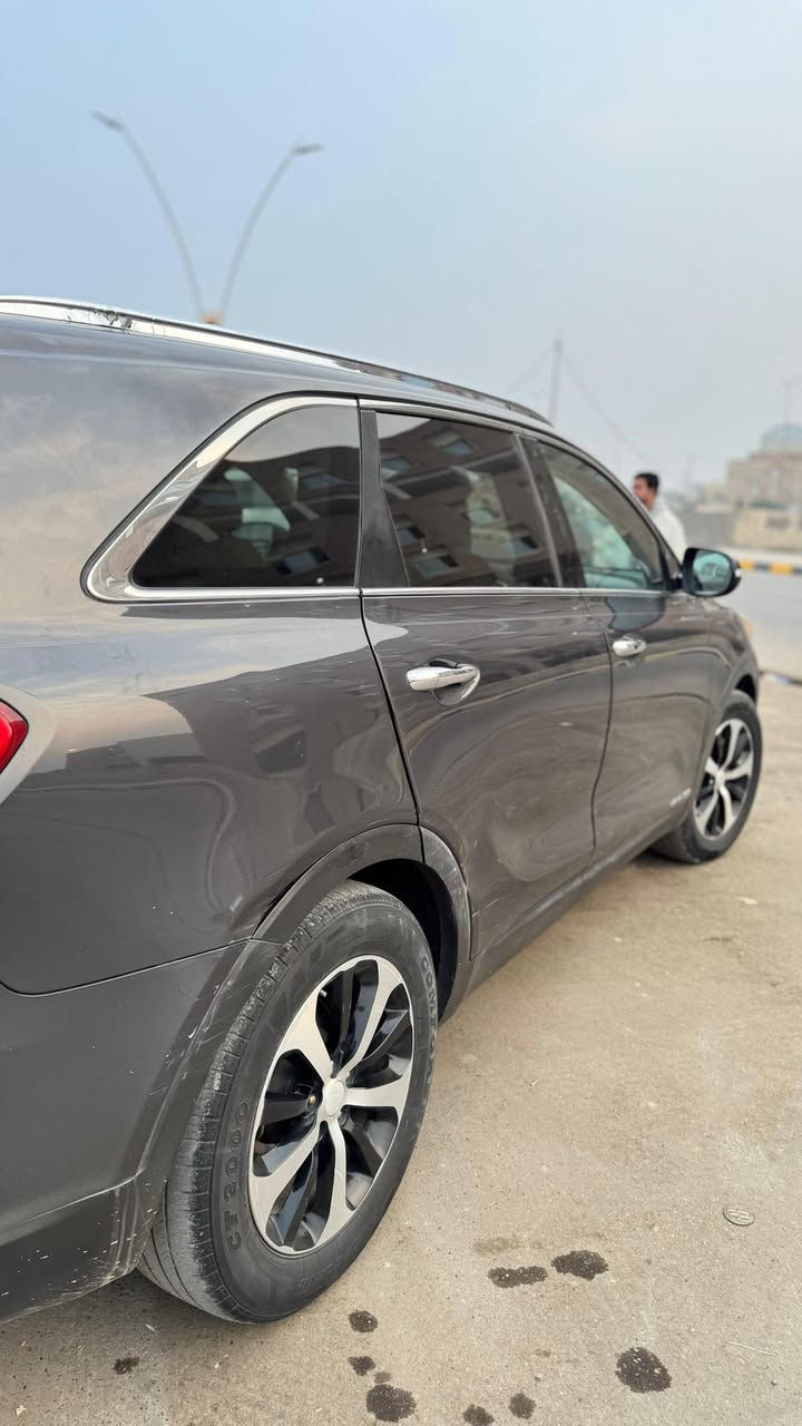 السلام عليكم 
سورنتو 2018 EX للبيع.        السعر 💸💵(( 193 ))
فول مواصفات   سته سلندر V6
بنوراما
ثلاث قطع تبريد
بصمه شاشه
كشنات جلد و تدفئه
تحكمات ستيرن
كاميرا دواره
حادثها بنيد ومبدل نفس ومصبوغ
وبيها بعض الملاحظات ⁉️ دحجة خفيفه بالباب والجاملغ الخلفي
ومقدمة البنورامه بيها فطر فقط

السياره ب اسمي مداور ثاني يوم 
رقم ذي قار حره

العنوان:📍 الناصريه مركز المدينه حي التضحيه
الهاتف: ***********
***********
