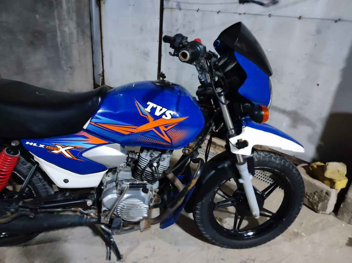 السلام عليكم شباب TVS 150 مديل  20 رقم  الدراجه نضيفه وجاهزه من كلشي تاخذها تفحصها وين ما تريد سعرها مليونين وبيها مجال 70888632299الاتصال علرقم فقط واتساب متوفر  او اتصال Singapore


**إذا كنت صاحب هذا الإعلان وتريد حذفه لأي سبب، رجاءا أرسل رسالة إلى الدعم الفني**