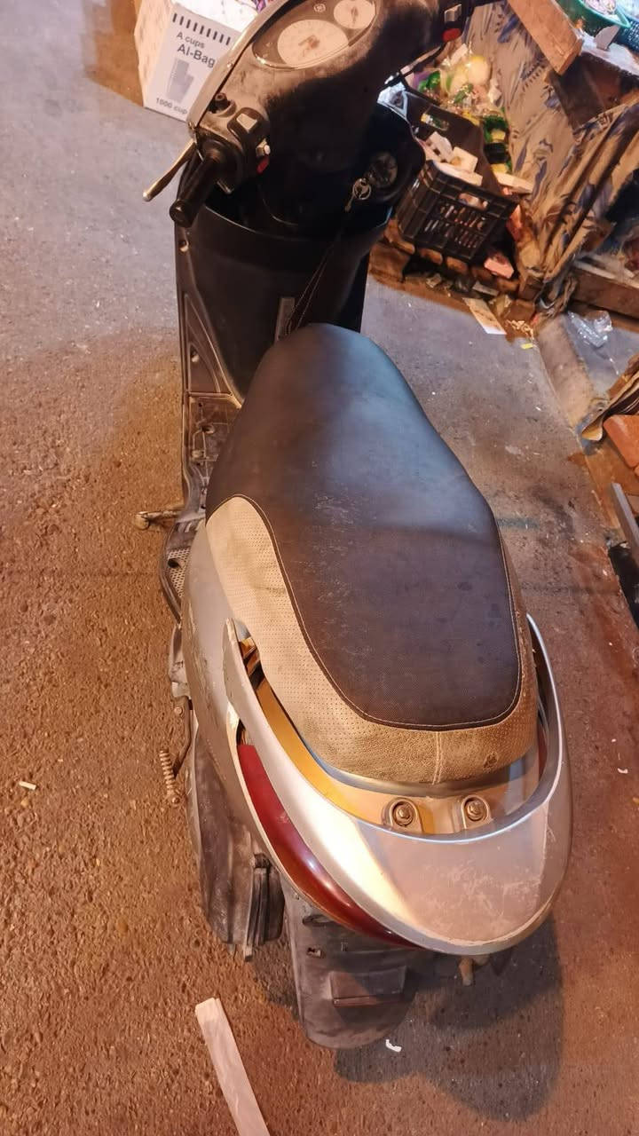 السلام عليكم
دراجه بريز نضيفه مثل ما موضح بل صوره الداجه حلوه بل مشي مكينه ناعمه سعرها 350 وبيها مجال حبيبي 
العنوان الكاظميه 
رقم الموبايل *********** الرقم بي واتساب
