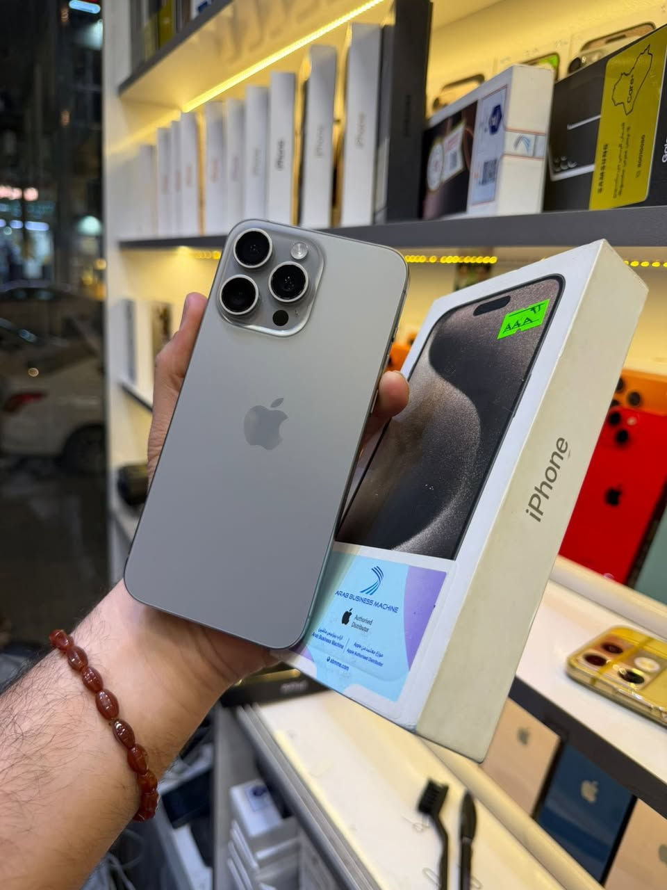 ايفون 15 برو ماكس عربي شرق اوسط 
بطارية 🔋 91‎%‎ ذاكرتة 256 
نظافتة 100‎%‎ مكفول بلادي 
للبيع او مراوس مكاني النجف 
***********
واتساب او اتصال مباشر 
شعندك جهازز للبيع او مراوس نشتري دزةة خاص او واتساب
