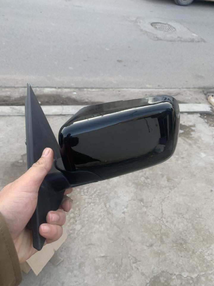 شاشة صقر كاملة هية والكان بأس. والفيش
100  الف قفل
مري صقر اسود كهرباء عادي بدون شفط 
٦٠ الف 
مكاني سيدية ***********
