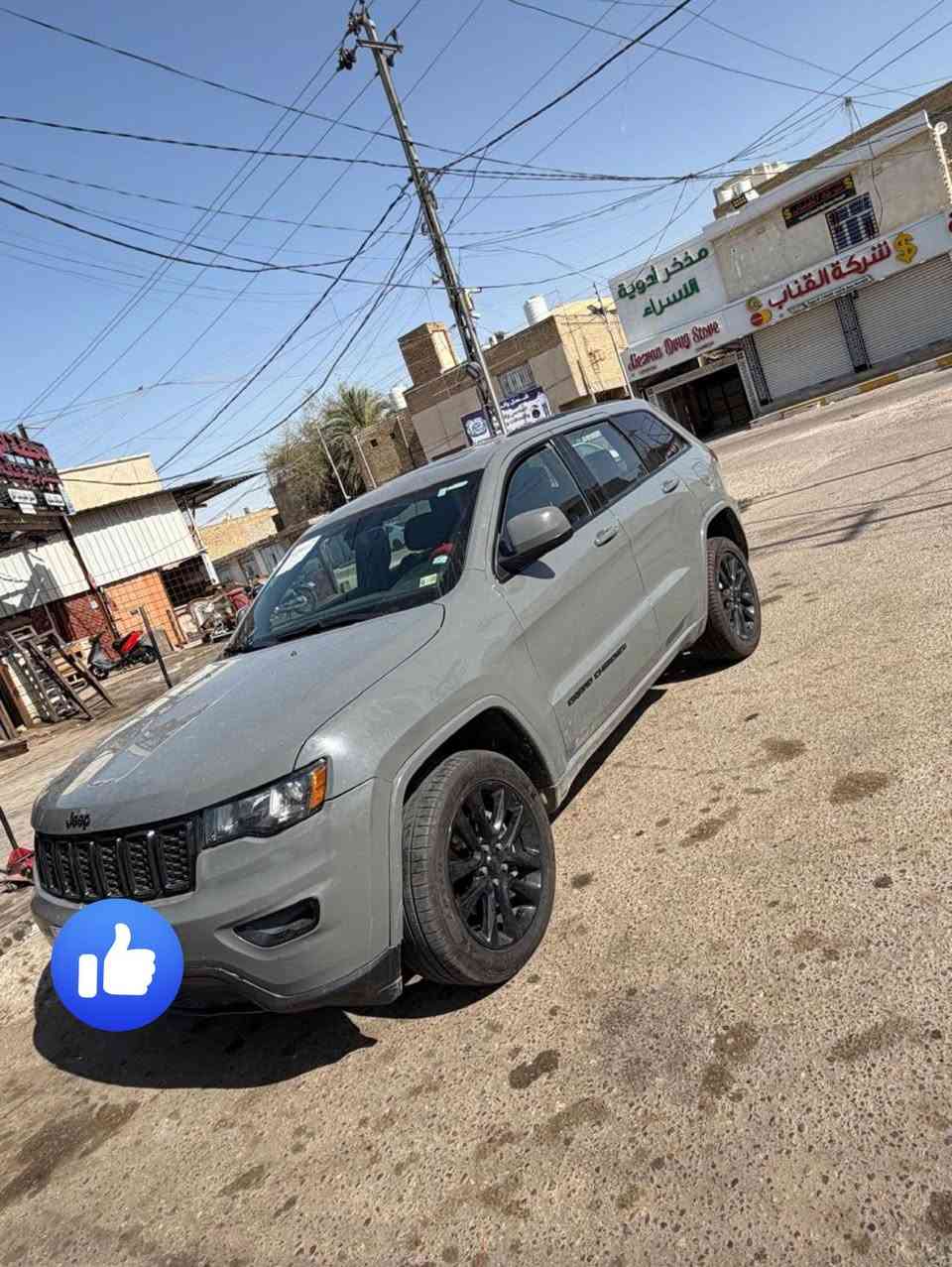 جيب 2020 امريكي لاريدو جديده سياره ماشيه 45 ميل رقم بغداد الجديد باسمي ‭0770 900 4446‬
