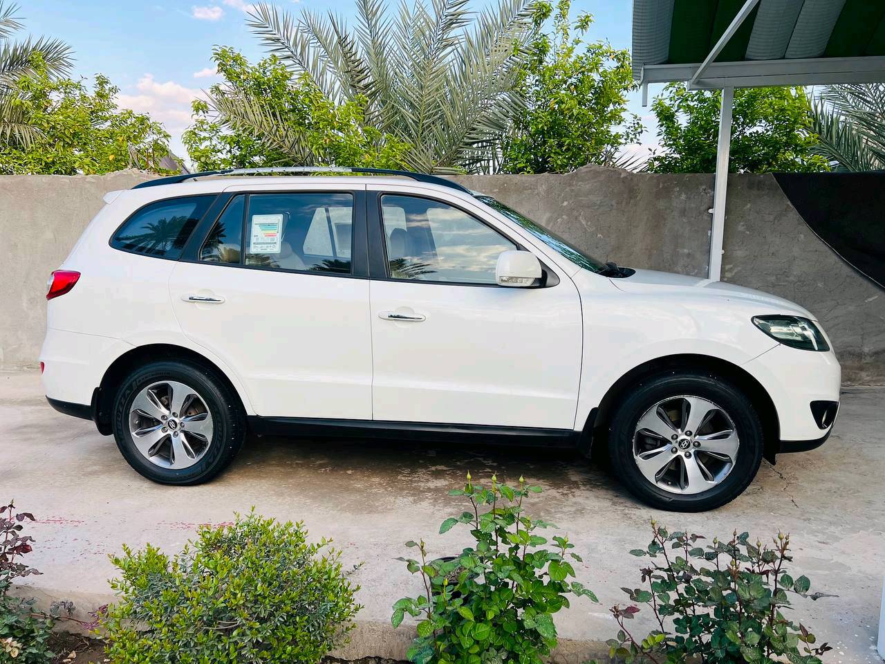 السلام عليكم عندي سنتافي للبيع موديل ٢٠١٢خليجي فول ١/١
مكفولة عدا الباب الايمن مقدار شبر صبغ  كير مكينة خير من الله صدر امامي خلفي كله جديد كهربائيات كله جاهزه بشرط مكينه وكير خير من الله  تخم تاير جديد قبل سبوع مشدود  تبريد شغال ثلج سياره جاهزه من كلشي بدون اي نقص سياره جديده بمعنه لكلمه كلش جديده جداً جداً مال جناي وعلى يدي واستخدام شخصي)))   
مواصفات سياره فتحه سقف ماري شفط كشنات جلد كشن كهرباء ثلاث قطع تبريد سبعه راكب ٦ سلندر فول تحكم ستيرن داخل صاج داخل بيجي  وسود تبريد بيانو بصمه شاره ترحيب بكلايلت 
فووووووووول١/١
رقم بغداد   
سياره بسمي تحويل مباشر وين ما يعجبك 
سياره جديده وجاهزه 
وبدون اي نقص اقره التفاصيل قبل لا تتصل 
مكاني الحله
السعر 158 
شراي يتصل ويدلل 
رقم الهاتف
***********