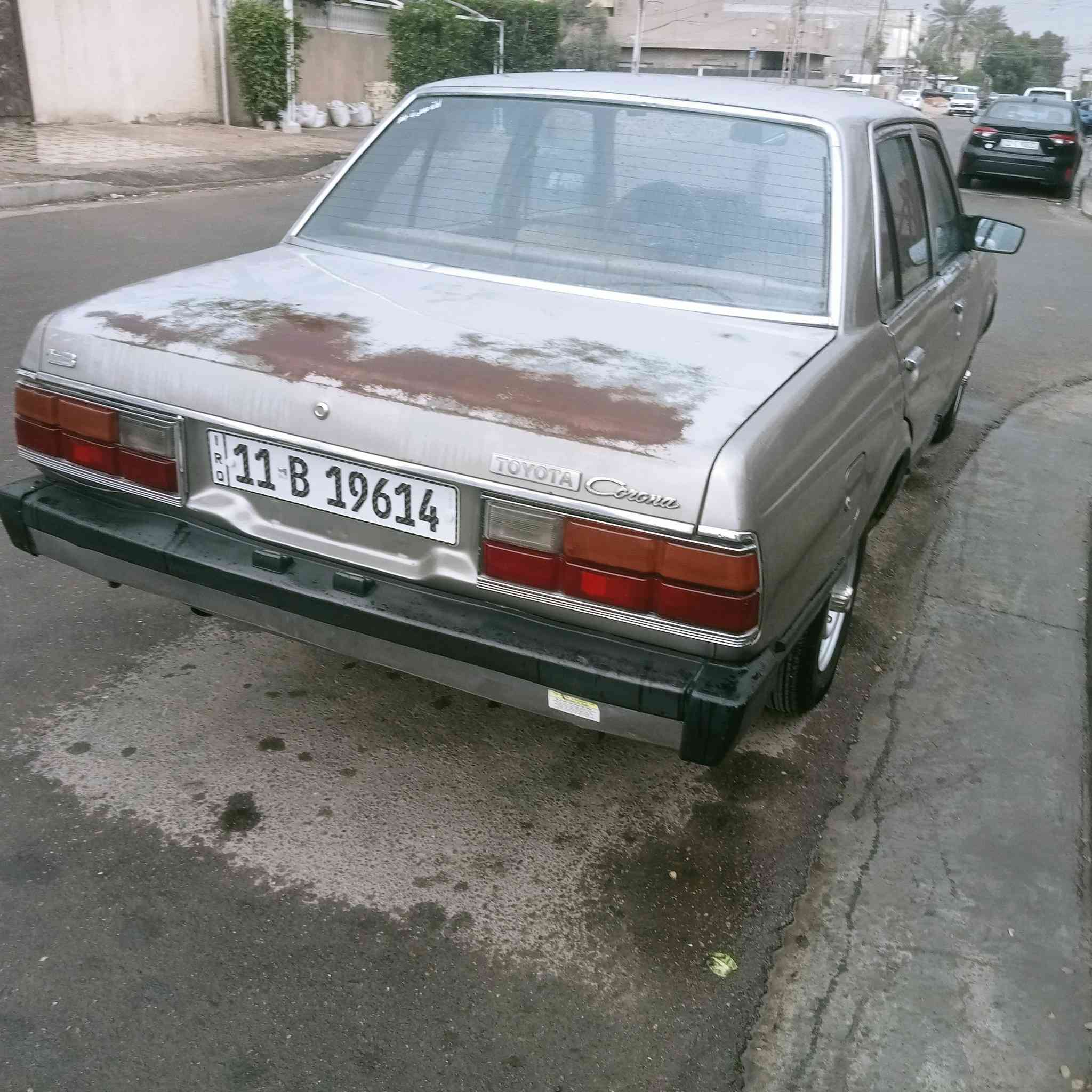 كورنه للبيع موديل 1982 مكينه كير اكسل شركه حداديه أمامي و خلفي تخم تاير جديد اندلوسي غرفه شركه رقم نكليزي جديد تحويل مباشر سياره مصبوغه صفحتين كهربايات كلهه شغاله سعر  60 بيهه مجال الطيبين رقم هاتف *********** عنوان بغداد طالبيه
