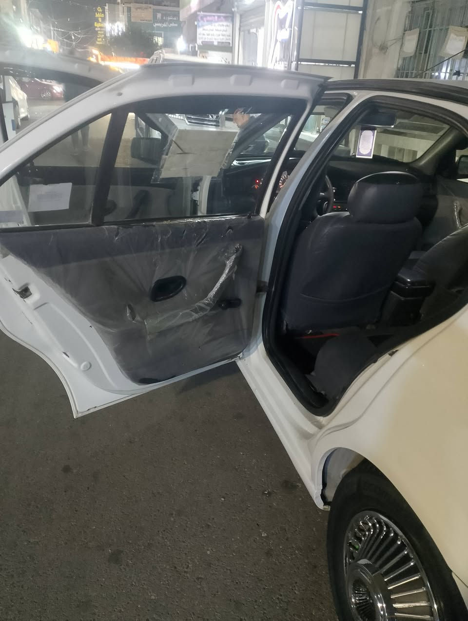 سمند2010مكفولةبيهاصبغ 
شبرباب خلفي صدرامامي خلفي جديد مكينه تبخرتبريدشغال كهربائيات بلادلاجطل ولاكلشي بسمي 40وبيهامجال بغدادالطوبجي
***********
