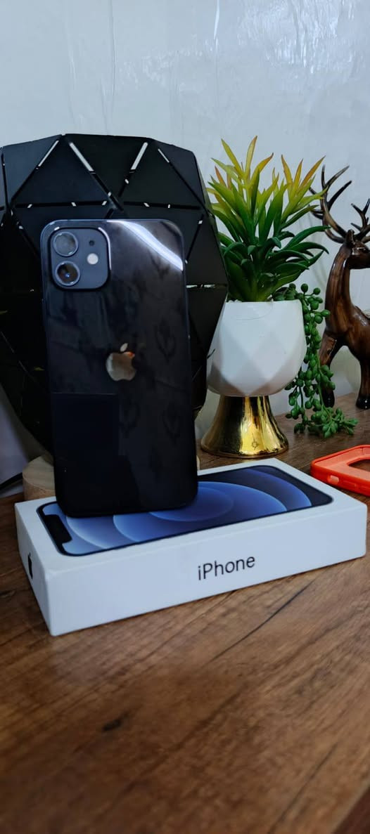 السلام عليكم ورحمة جهاز للبيع 12 
ذاكرة 128 جهاز نضافه 100+100 بي بس هاذ الخط كلش خفيف وممئثر ابدد نفخت بي وطلع بطاريه 92 🔋
 جهاز فحص حاسبه فقط بيع مكاني بغداد المشتل *********** 📞
