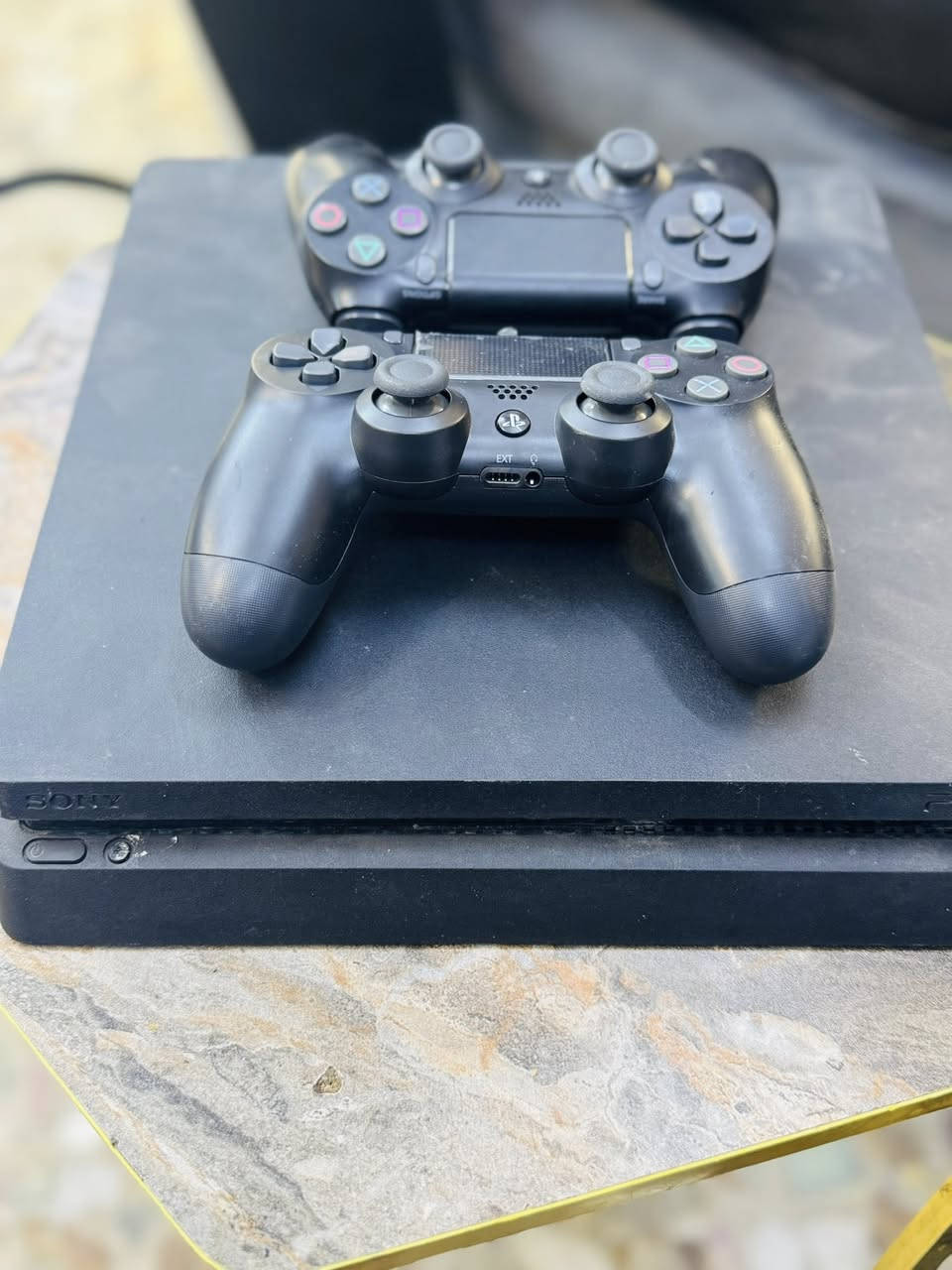 السلام عليكم بلي 4 سلم مهكر
عدد 3 للبيع 
سلم مهكر 
مع كل بلي جوستكين اصلي وتجاري
للاتصال او الاستفسار 
*********** مكاني الدولعي
