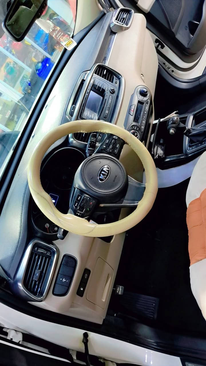 السلام عليكم 

للبيع سورنتو 2018 خليجي رقم  واسط تبديل قطعتين بنيد وجاملخ اثر تخريب بدون ايرباك داخل سليم باقي السياره بلكفاله كير محرك حداديه طخم تاير تبريد 3 قطع محرك 6سلندر 7 راكب دخول وتشغيل بصمه جنطه كهربائي كشنات كهربائي تحكم ستيرن حساسات امامي خلفي كامره وباقي المواصفات معروفه السعر 230 $ 

***********
