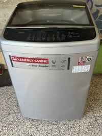 غسالة • أوتوماتيك • صغيرة نظيفة