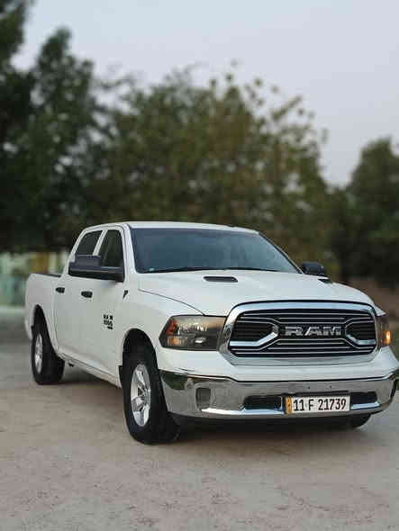 مراوس او بيع حسب القناعه
للبيع دوج رام كلاسك 2022  
رقم بغداد دولي جديد بسمي تحويل مباشر
باب طويل وبدي قصير لمرغوب
مواصفات تحكم ستيرن شاشه حساس امامي وخلفي
شارا بل مري شباك نيكل لايت زنون
مواصفات دوج معروفه كير مكينه بلادي كير اتو 
مكينه هيمي 5700 
مكاني بغداد التصال على رقم  ***********
                                 ***********
