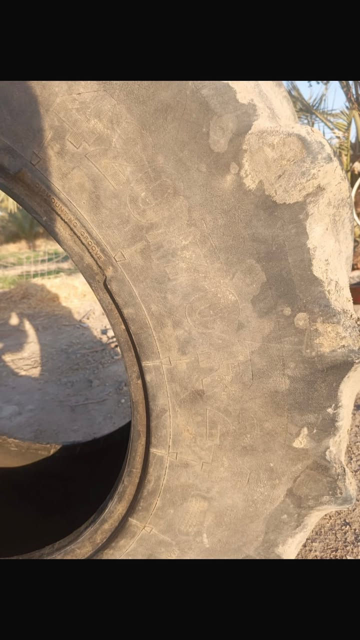سلام عليكم تاير امامي مال فيات 110 نضيف كلشي مابي لبيع مكان الحمزه الغربي استفسار رقم ***********
