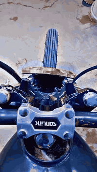 السلام عليكم دراجه للبيع انتنس تعمير 25 اوراق سكنر مكان طويريج سعر 550 وبيها مجال شراي تدلل ***********🤍
