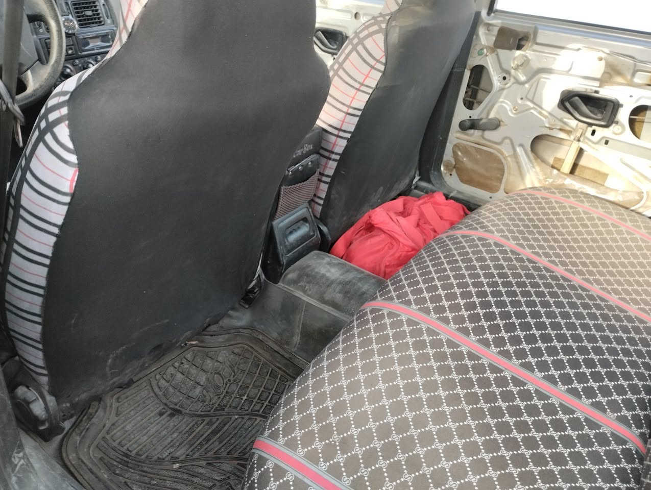 بيجو روى موديل 2009 بغداد باسمي سنوية منتهية محرك تبخير تشتغل تك محتاجه تبديل واشرات بريشر عمبار بريك المشط جبن كايمه بس الجبن يذبن دهن تخم تايرات جدد واير بلك جديد باتري جديد أبيعها على وضعها تجي وشوفها وبيك خير وتدلل على راسي هاذا رقمي سكني كربلاء كربلاء ***********
