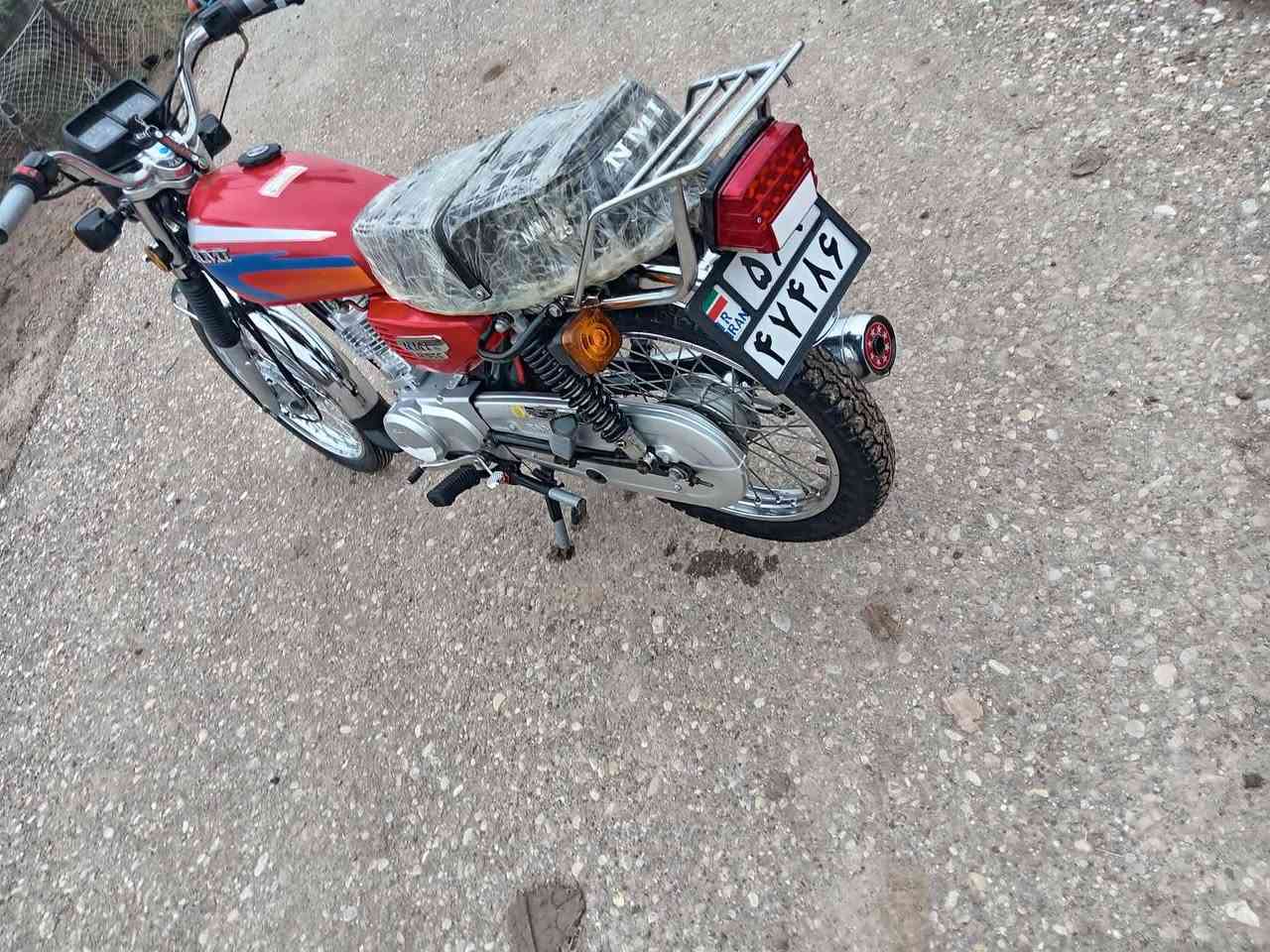 دراجه انتنس بدون اوراق مكفوله من كل شي الشاصي 18 ماصالها هواي من امعمره السعر 850 وبيها مجال المكان المشرح الستسفار على ***********
