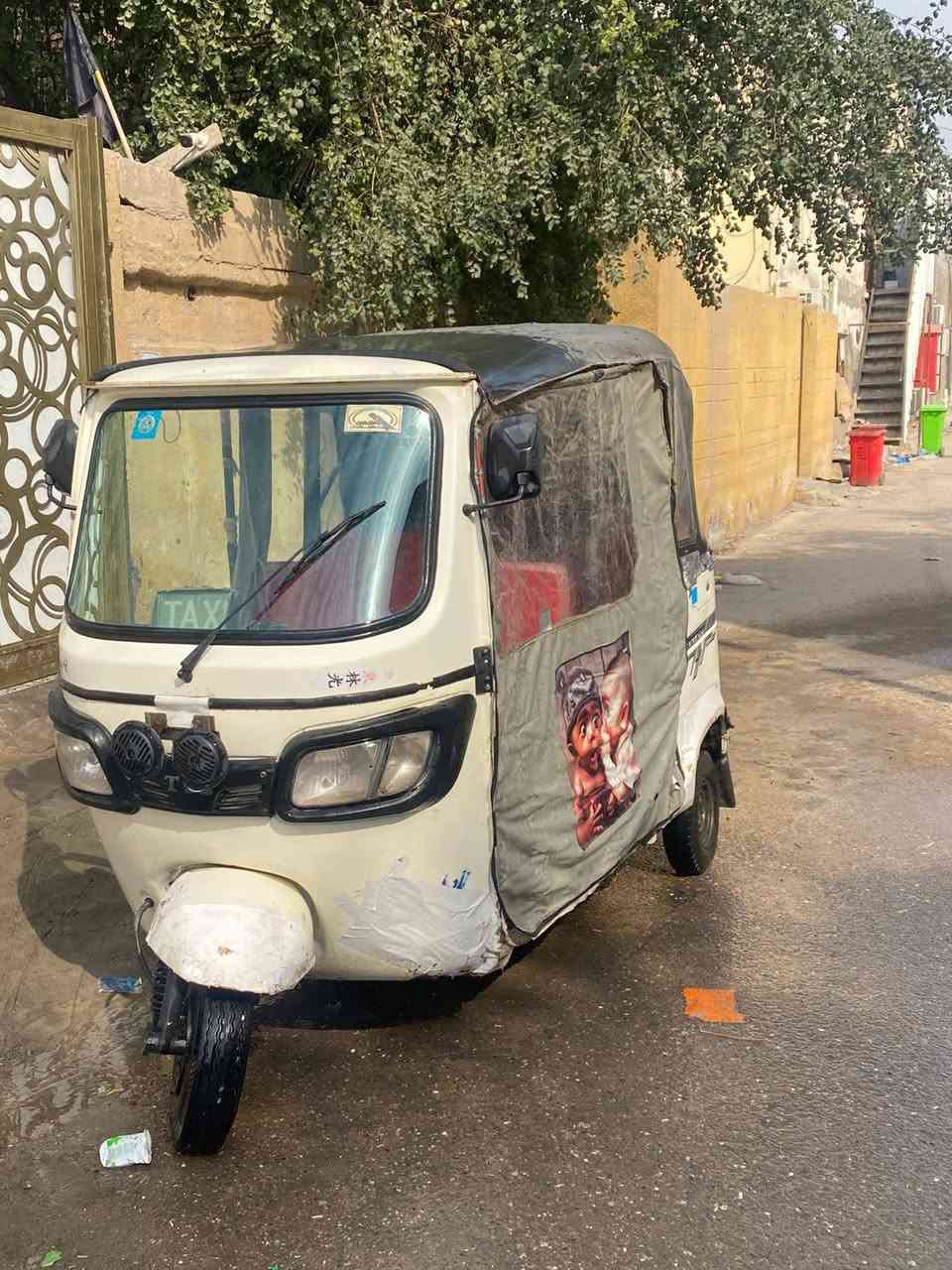 السلام عليكم تكتك للبيع السعر 300و5 وبيه مجال ***********
