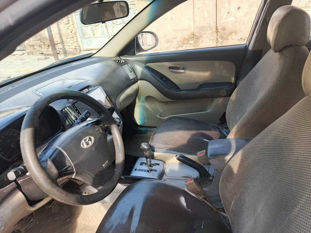 السلام عليكم
سياره انترا 
موديل 2010 خليجي 
محرك 1600 اوتماتيك 
قادسية مصفره هيئه وغرامه 
سعر 98 بيه مجال 
***********
