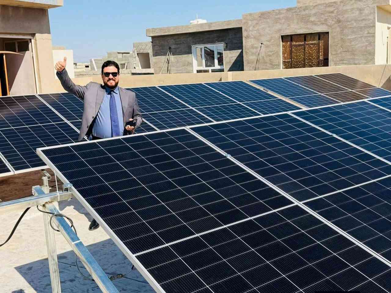 الحمدلله@إشارة 
ابطال #شركة الحربي 
يواصلون عملهم من كركوك الى العاصمة #بغداد
تم تنصيب منظومة متكاملة 
للبيت # الحاج اسماعيل السالم ابو هاجر 
بغداد / قريه المكاسب
تم تنصيب منظومة متكاملة 
40 #آمبير نهاري 
30 #آمبير ليلي 
مكونات المنظومة 
18 لوح لونجي 650 واط
بطاريه 15 k عدد 2
انفيرتر فليستي 12 ك
25.2.2026
ملاحظه : -
- ضمان الوح ( ١٥ ) سنه تبديل
- البطاريات (٥ ) سنوات تبديل 
للعلم ( شركه الحربي ) يوجد لدينا فرع ثاني في بغداد الحبيبه بأداره الشيخ علي حاتم الجبوري 
للاستفسار اتصل على الرقم : ***********
