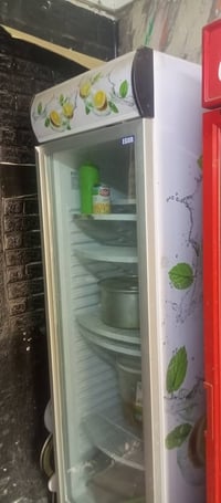 براد عمودي ومجمده تركي مبرده وكراسي عدد 6 وسنك المنيوم للاستفسار 07729...