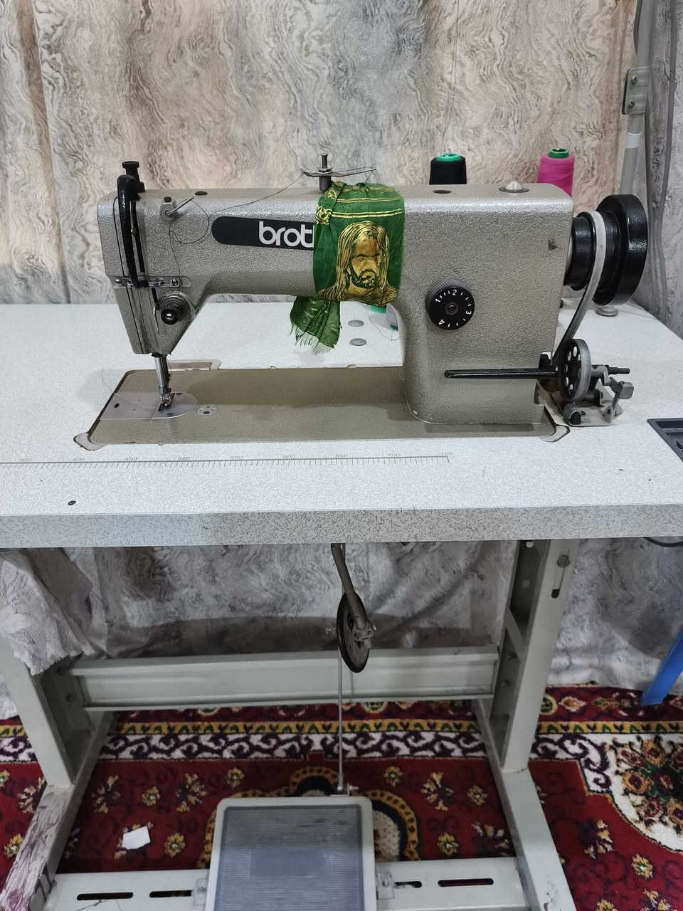 مكينة خياطة للبيع الشراي يتصل على هذا الرقم 
***********/ ***********
