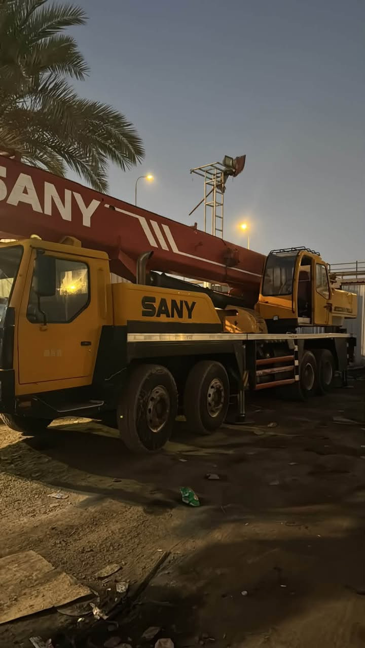 لبيع كرين سني 50 طن موديل 2008 كرين مكفول  كفاله عامه السعر 5 دفاتر استفسار تصال على ***********

