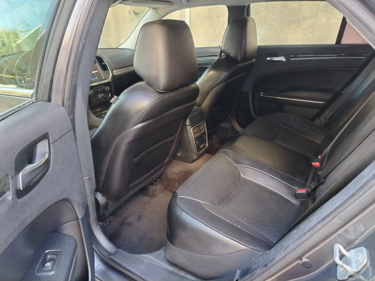 السلام عليكم
أوباما موديل 2018 فئة Limited
رقم نينوى رقم مميز  
فول مواصفات
- بصمة (عدد 2)
- بانوراما
- شاشة Carplay
- كشنات كهرباء
- كشنات تدفئة تبريد
- فول تحكمات ستيرن
- كشنات جلد
- تشغيل عن بعد
- دخول ذكي
- ابواب بصمة
- يدات نيكل
- ويل حجم 20 مكسيكي
- زوج تايرات جديد شادلها
- ماشية 159 ميل حقيقي
- السيارة بحالة الوكالة حادثها فقط دعامية خلفية وبارد فقط بالجاملغ الخلفي ( صور الحادث مرفقة بالمنشور)
- السيارة دخول جديد لا مشتغلة خط ولا ماشية بالعراق
- السيارة كاملة دينار متصرف عليها
- مكان السيارة بغداد - الحرية *********** متوفر واتساب
