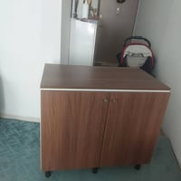 خزانة • جديدة • غير مستخدمة