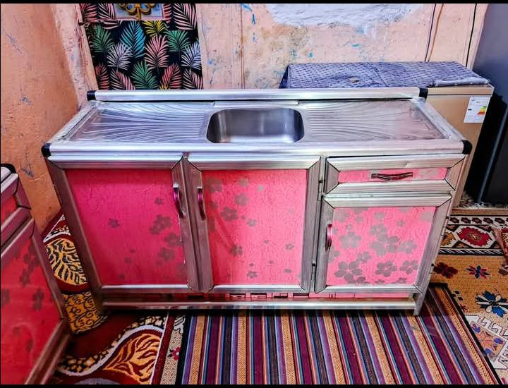 كاونتر للبيع 3 قطع تسـكام نضيف لشراي ينتصل *********** يوجد واتساب مكان ناصريه مركز
