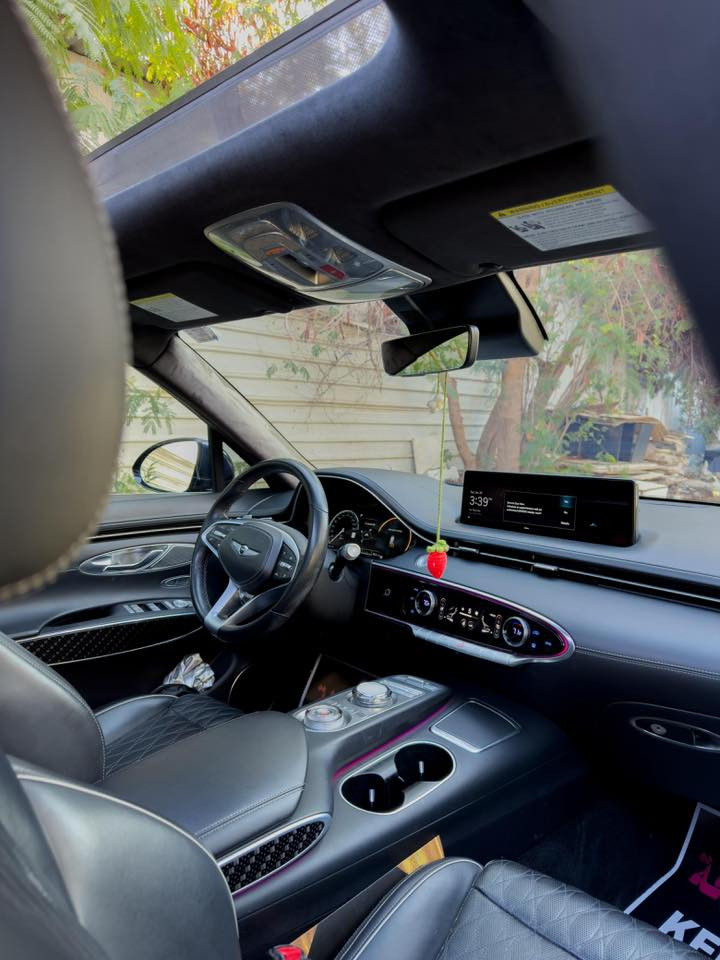 Gv70 سبورت برستيج
6سلندر 3.5 توين تيربو
فول مواصفات اعلى فئة
موديل 2023
ماشية 35 ميل
حادثها جدا بسيط  بدون ايرباك 
صور الحادث بالمنشور
رقم بغداد
تايراتها الاصلية مشلن 
 سعرها 36,300الف
السيارة كلش نظيفة وحلوة 
بعد احلى من الصور
وبالعافية على الي ياخذها
مكاني بغداد 
***********
