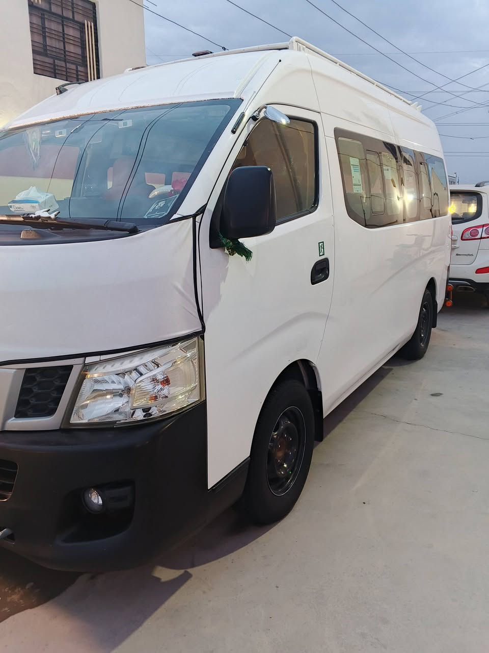 نيسان اورفان 2014كفاله عامه ضربه صبغ تبديل كير مكينه جدد مامفتوحات تخم تاير صدر امامي خلفي جديد 15راكب دوشمه جديد تبريد محور جديد باب كهرباءي سياره مكفوله كفاله عامه الاستفسار ***********
