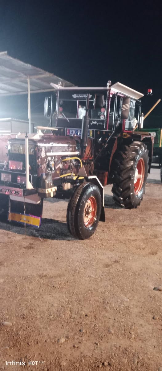 عنتر للبيع كامله تخم تاير كامله مكمله موديل 87 رقمي *********** كورك *********** اثير السعر خاص
