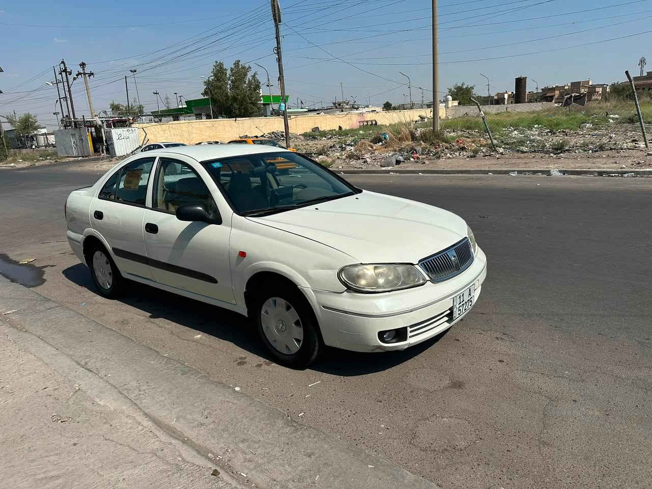 نيسان سني ياباني 2008خليجيً بيها صبغ جنه وجاملغ فقط بدون دواخل مكينه كير حداديه تخم تاير تبريد ثلج اوتوماتيك 
بس الجام عادي 
السعر 92وبيها مجال السكن غزاليه شارع المشجر 
***********
