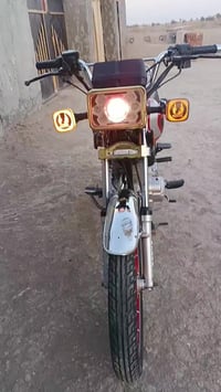 دراجه سيفان موديل 2024 محدث 2025 دراجه نضيفه كهربائيات كلها شغاله  مكن...