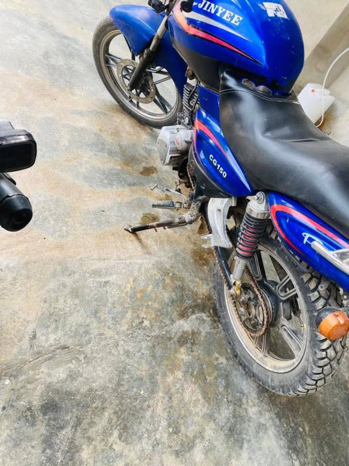 للبيع جوندة موديل 2016اوراق بيهية بغداد 300
***********
