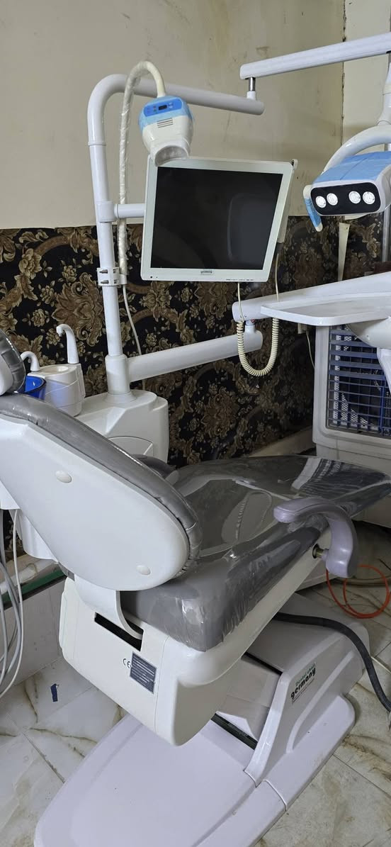 كرسي اسنان نوع  germane
مستخدم نضافه ٩٥%
شغال بلكامل 
جهتين تحكم 
لايت لد ثلجي 
سكر عادي
دبل تربل سرنج
دوشمه جديده 
مع شاشه وكامره
وجهاز بلنجنك تبييض الأسنان 
بسعر مناسب 
للأستفسار ***********
#كرسي_اسنان_مستخدم
