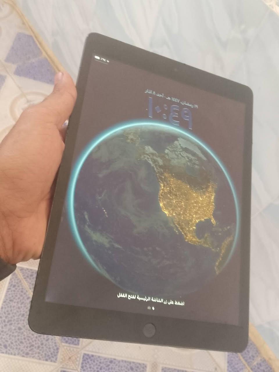 سلام عليكم ايباد تسعه ذاكرته اربعه وستين جهاز نضيف بس مبدل شاشه أصليه الشراي يدخل خاص او يتصل ع هاذي لرقم واتساب ***********
