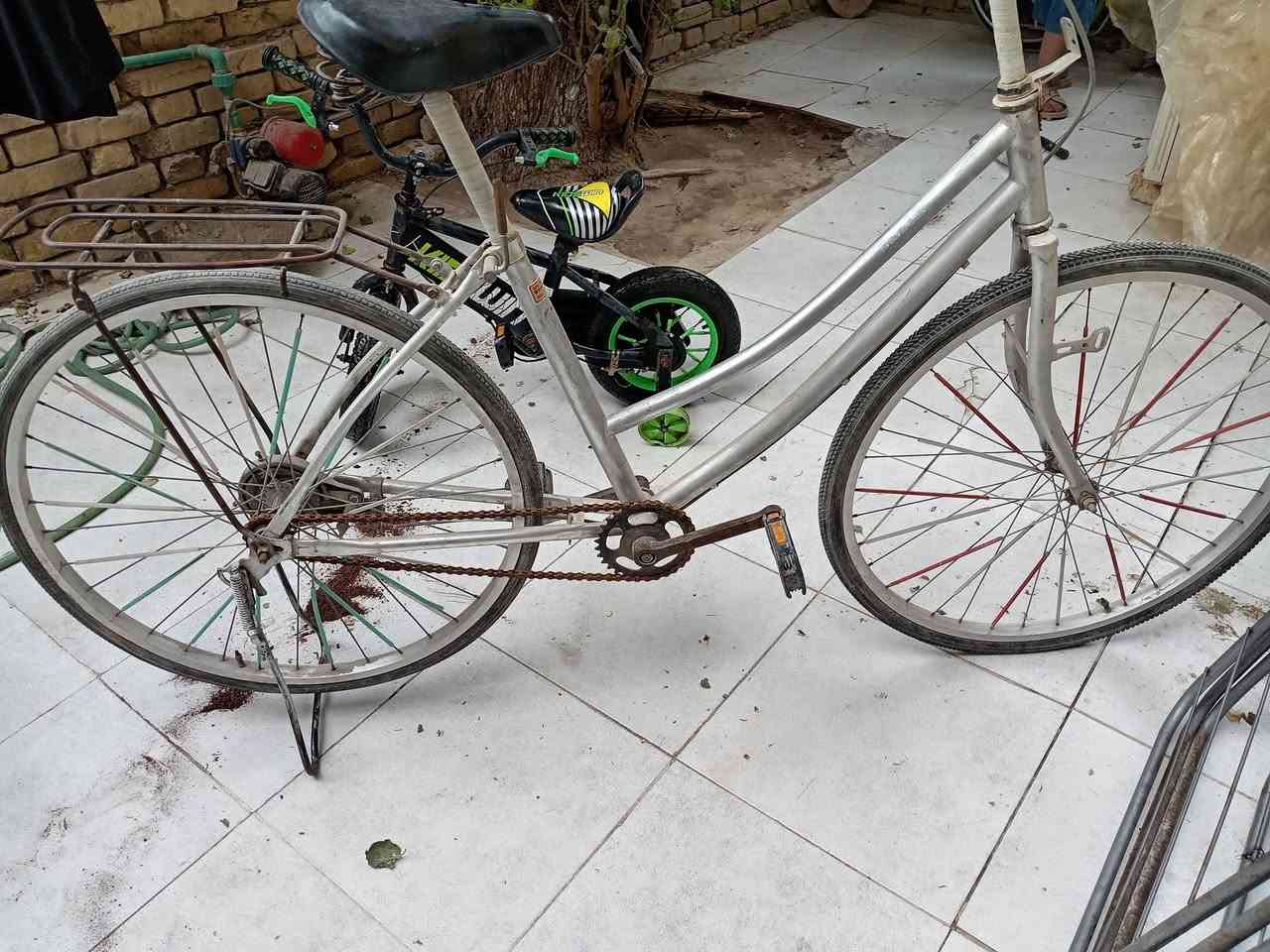 بايسكلات للبيع عوزهن بس هوه لان متروكات السعر 80 ثنينهن


**إذا كنت صاحب هذا الإعلان وتريد حذفه لأي سبب، رجاءا أرسل رسالة إلى الدعم الفني**