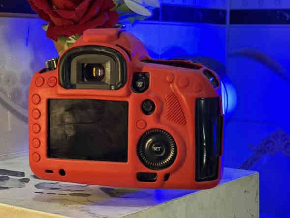 كانون فايف دي مارك ٣
‏Canon 5d miii
عدسه ٤٠ملم فتحه f2.8
عدسه ٧٠-٢٠٠أصدار ثاني دبل أستبلايزر f2.8
3بطاريات
جلاتين حمايه
للأستفسار خاص او الاتصال
***********
ناصريه_ قلعه سكر
