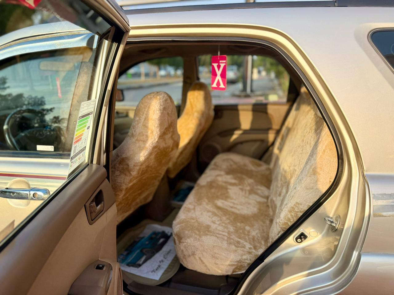 سلام عليكم للبيع سبورتج مديل 2009 وارد خليجي سياره بيه صبغ 3 قطع والباقي مكفوله مكينه وكير مكفولات حداديه تخم تاير تبريد ثلج موصفات تحكم ستيرن شاشه كامره حساسات شاير مري مثبت سرعه داخل بيجي ويل كب كروم يداد نيكل سياره جديده وجاهزه من كلشي وشرط سياره احله من صور السعر 93وقابل التفاوض الستفسار نتصل ***********مكان سياره كربلاء مكلف بلنشر
