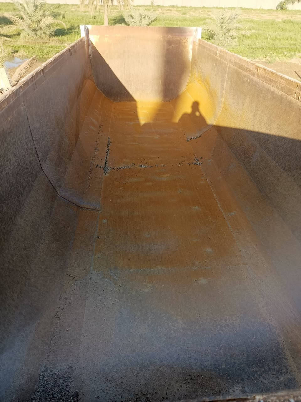 السلام عليكم عربانة أوربية للبيع 27متر بلادي تك تاير شاديلهة مزوج تخم جوبلس جديد ونج جديد عربانة جديده للاستفسار ***********
***********
