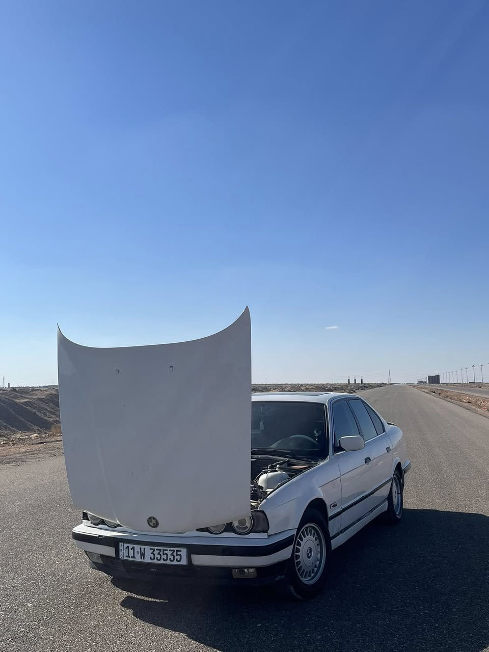 سلام عليكم #bmw
BMW 525i 
اصل ملصق وسنويه 
رقم بغداد سنويه لل٢٧ بآسمي ارقام نكليزيه 
شرط التحويل ثاني يوم 
كير محرك كله بشرط لاتنقيص لاتبخير  صافيه مصفايه 
غرفتها مايحتاج اسولف عليها هيه اسولف عله النضافه هستوني شادها اسود ملكي جلد تحكمات كله شغال 
السياره متعوب عليها نصبتها تخبل بلشارع وارد ياباني 
بدون صبغ عام فقط البنيد مصبوغ ولامعمره ولا بيها خياس مكينه مسكر عدله  حداديه جديده وره وامامي صبغتها مامجورده السياره احلى من الصور 
عوزها فقط تبريد وجان شغال كلشي مابي نقص غاز اني اكلك منضومه واني بلخدمه سبب البيع متوازي عله فلوسها الله شاهد وبلعافيه عله الي ياخذها 
مكاني النجف الاشرف حي النداء 
للستفسار اكثر واتساب 
*********** 
سعرها ٦٢ وبيها مجال تجي تشلع اعيوني تاخذها وتروح واسف عله الاطاله🤍.
