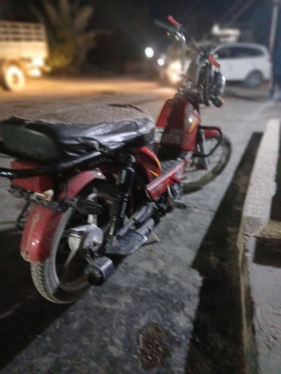 سلام عليكم موطور للبيع سعر 450 رقمي ***********
