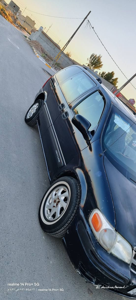 السلام عليكم
شوفرليت افنجر ((فنتوريا)) للبيع 
موديل 2004 كير ومحرك نضاف 3400
تخم تاير ويل كب نجمه 
سدر امامي وسط 
سدر خلفي جديد 
رقم بغداد انكليزي 
شاشه سماعات سستم للصوت 
قفل سنتر لوك كل السياره 
كهربائيات شغال 
السياره ما بيهه اي خياس لان دايمهه جديد 
السياره احله من الصور 
تبريد عاطل 
السياره عوزهه ترتيبات بسيطه 
مكان السياره واسط قضاء الحي
السعر 48 ورقه وبيهه مجال 
للاستفسار 
***********
