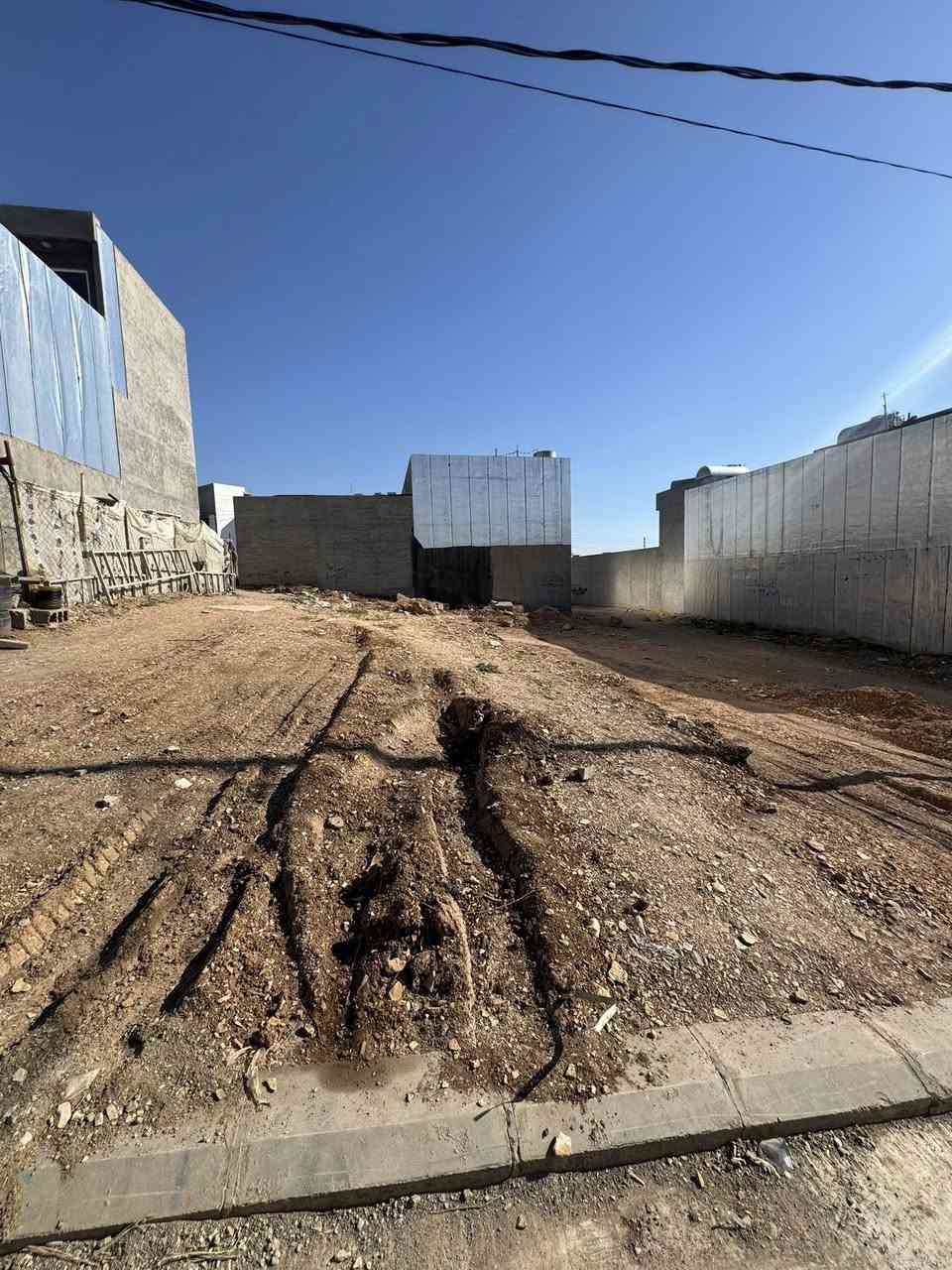 سەرەتا بەناوی خودا 
کۆد / 10915
زەوی نیمچە تیجاری بۆفرۆشتن 
📍ناونیشان/ 57کانی أبراهیم أحمد 
نزیک مزگەوتی فەجر  
📐ڕوبەر / 160
📏پێش/ 8 بە 20
🌕 ڕوو  / ناوشار 
🛣️شەقامی / 30 مەتری

تێبینی ( دوزەوین لە تەنیشت یەکا بەهەمان ڕوبەر و نرخ ) 
ــــــــــــــــــــــ
🖊️/ بۆ زانینی نرخ  کۆمێنت بکە 
ــــــــــــــــــــــــ
بۆ پەیوەندی📞
☎️***********
☎️***********
ـــــــــــــــــــــــــــ
تۆی بەڕێز موڵکت هەیە دەتەوێت بیفڕۆشیت یان بیدەیت بەکرێ زانیاریەکانمان بۆ بنێرە هاوکارتان دەبین 
‏‎*********** ☎️واتس ئاپ"فایبەر 
‏‎یان سەردانی نوسینگەی(جوانی موڵك)بكەن
‏‎ناونیشان"ئیبراهیم ئەحمەد"بەرامبەر دیلان سیتی
