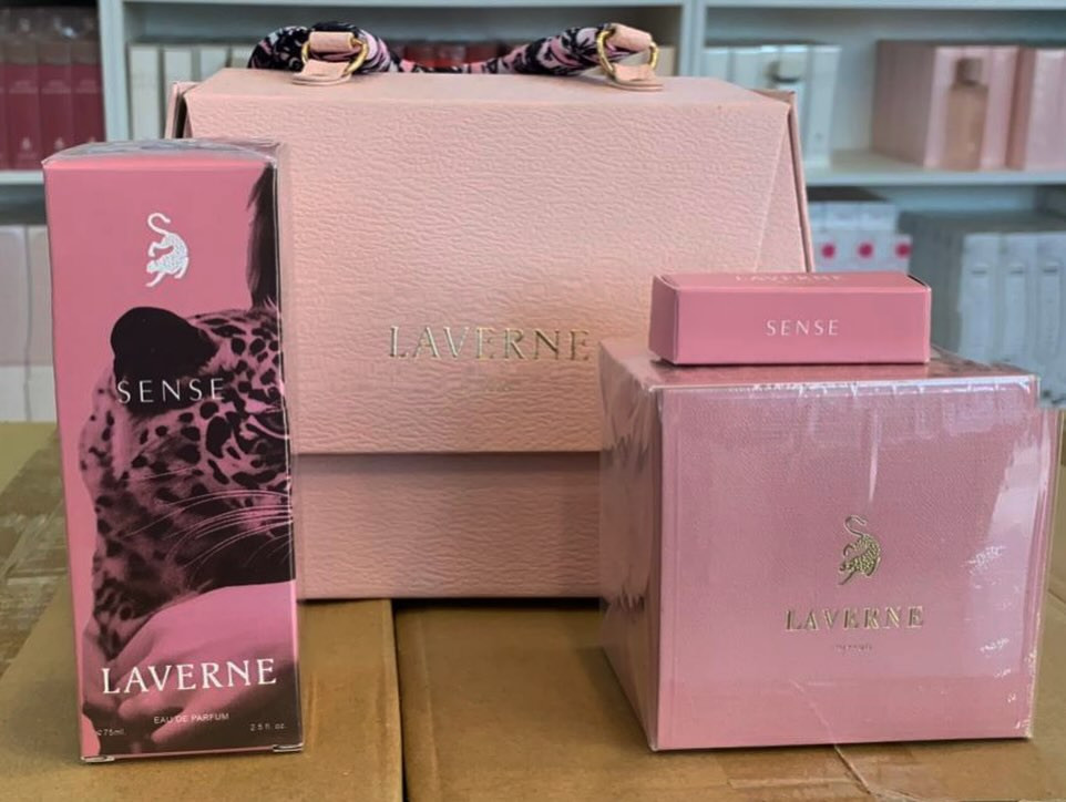 بكج الانوثه" MISS LAVERNE | مس لافيرن 🐆🌸

بوكس + حقيبة + عطر + بودرة 

عطر يستاهل كل الضجة اللي صايره عليه 💗خصيصا لكم العطر 💗

مكوناته 🌸 (زهرة البرتقال، توت، الورد، الياسمين، زهرة الكاشميران، المسك، التونكا)
                                                                                                   متوفر توصيل الجميع المحافظات 🇮🇶
التواصل :***********📞
