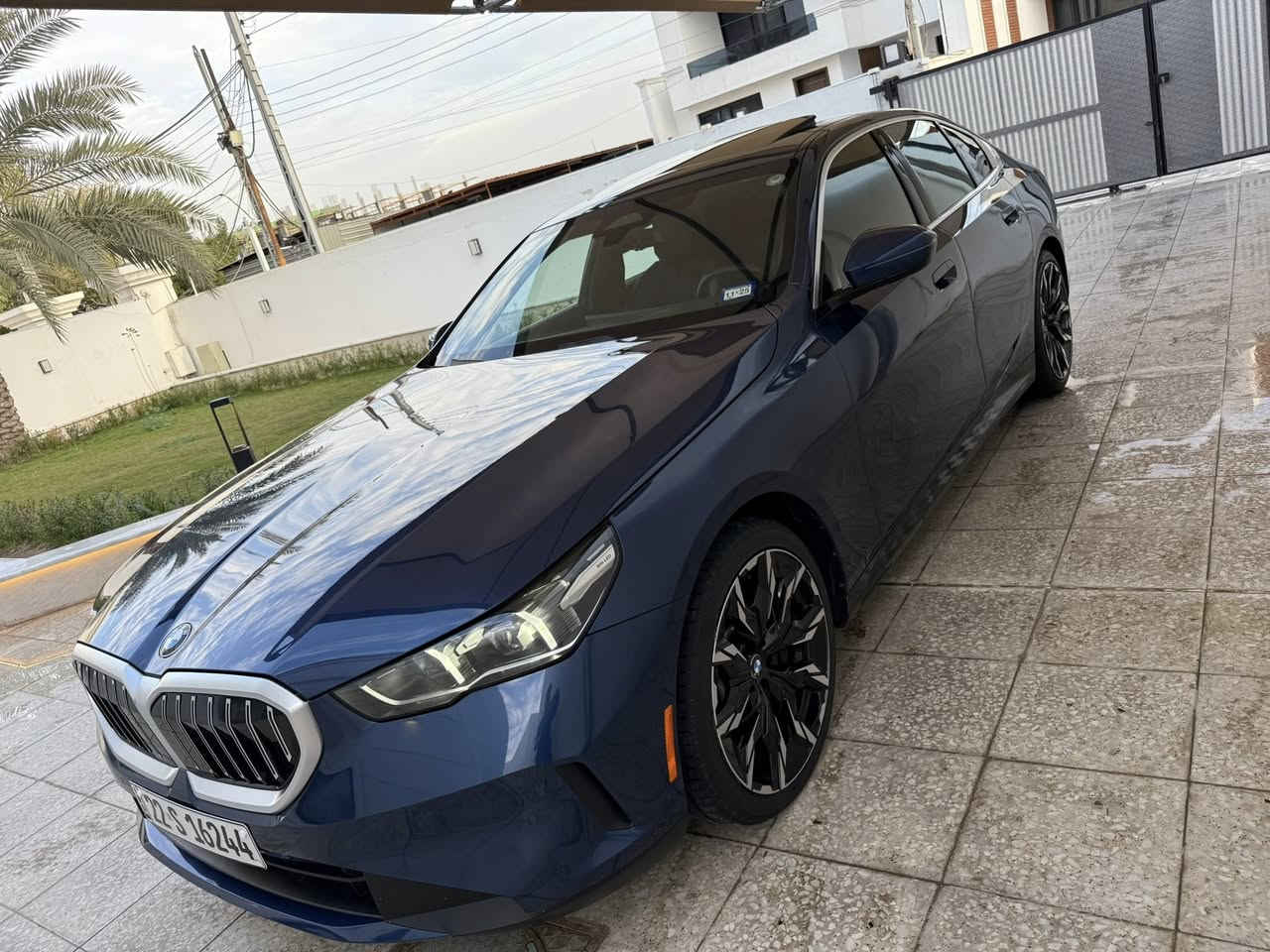 السلام عليكم
بي ام وارد امريكي (كلين تايتل كفالة عامة من كلشي شخوط رصعات بارد صبع حتى دعاميات)
موديل 2024 الون مميز🔵
السياره فول موصفات داخل جلد جوزي 
ماشيه 42الف ميل 
السعر 455$
العنوان بغداد حي جهاد 
الرقم ***********
