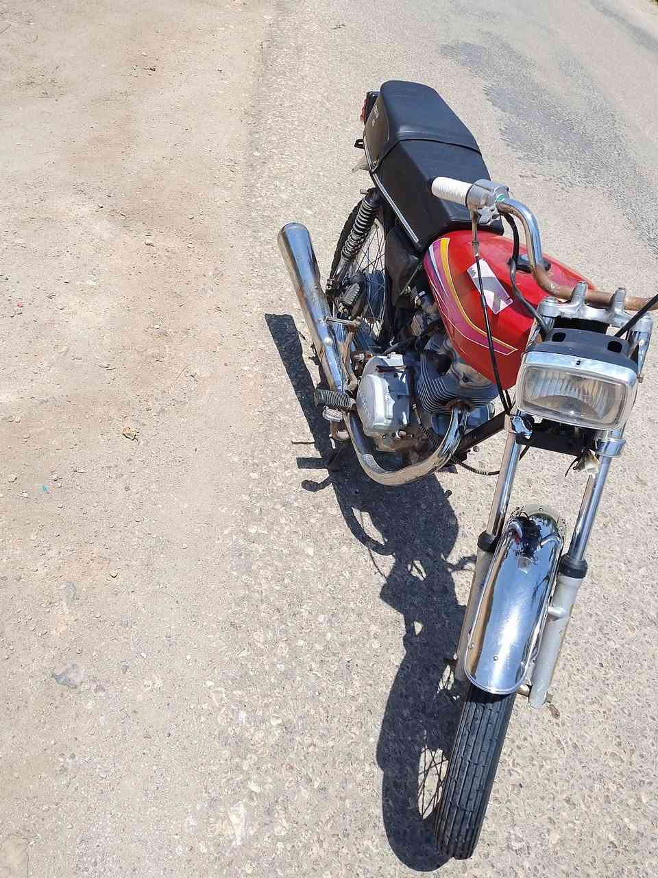 سلام عليكم شباب دراجه كلك كلك كلك دراجه حلوه ونضيفه مستعجل عله بيعته  تعال خاص ***********
