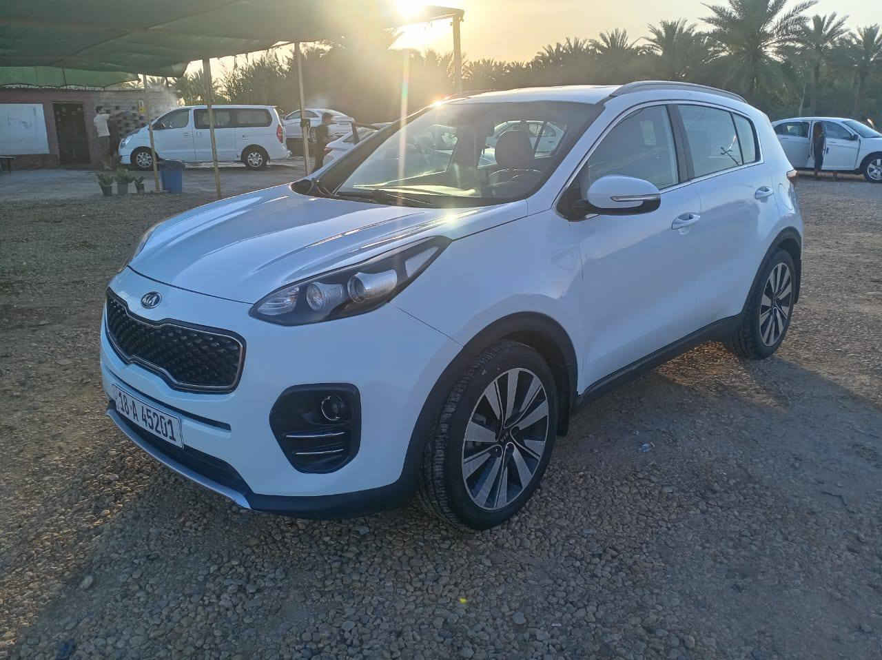 سبورتج خليجي 2017 بيه صبغ بالجاملغ لامامي والبنيد صبغ والباقي مكفول 
كير محرك تبريد ثلج 
السعر 155 
***********
المكان... بابل
